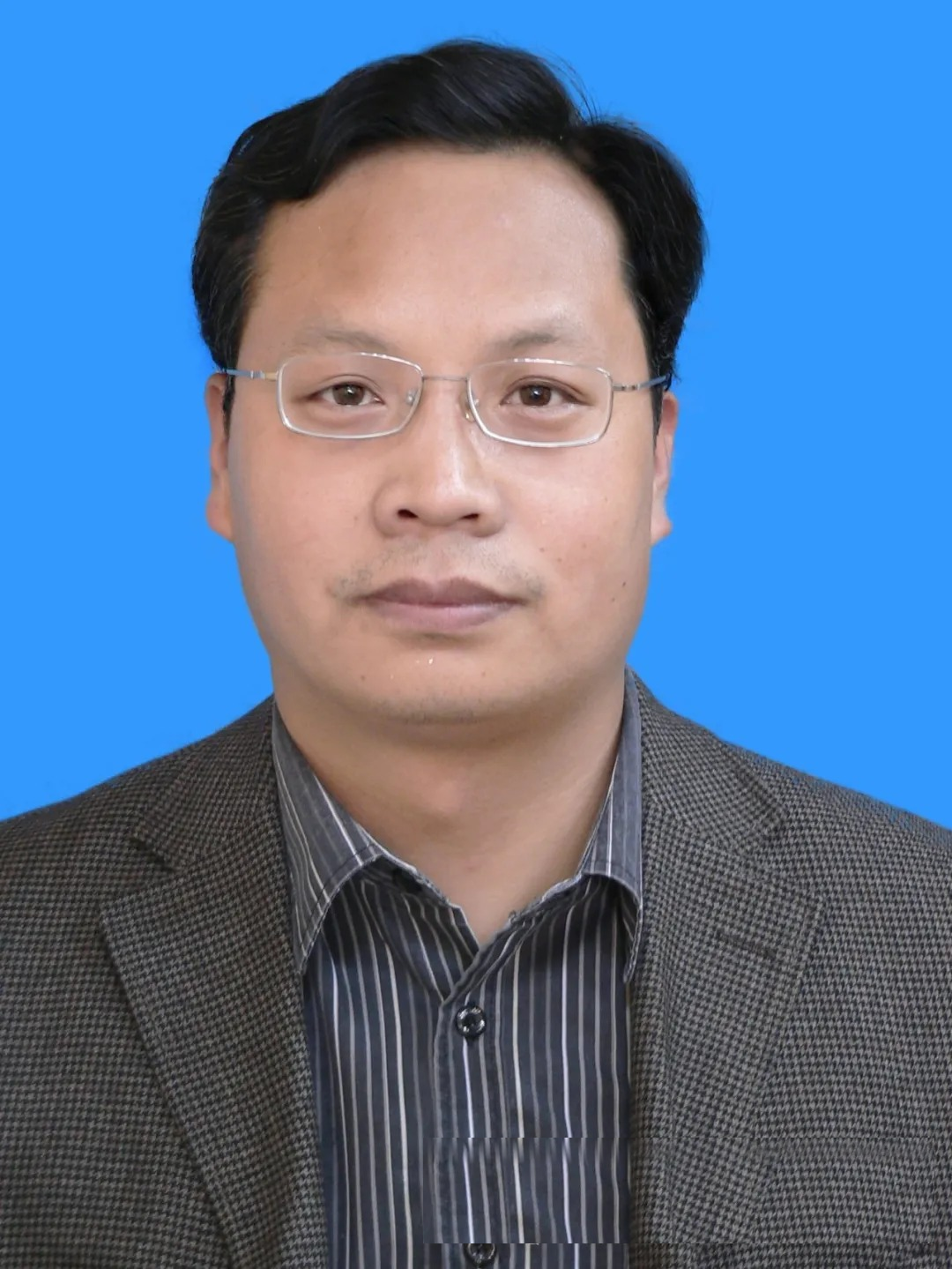 李建林